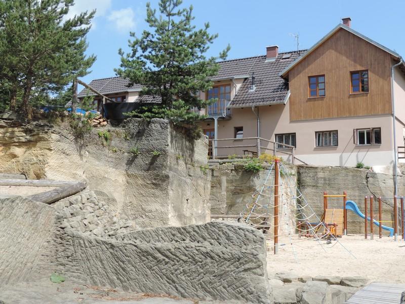 Ubytovací hostinec Na Skalách Budislav  Esterno foto