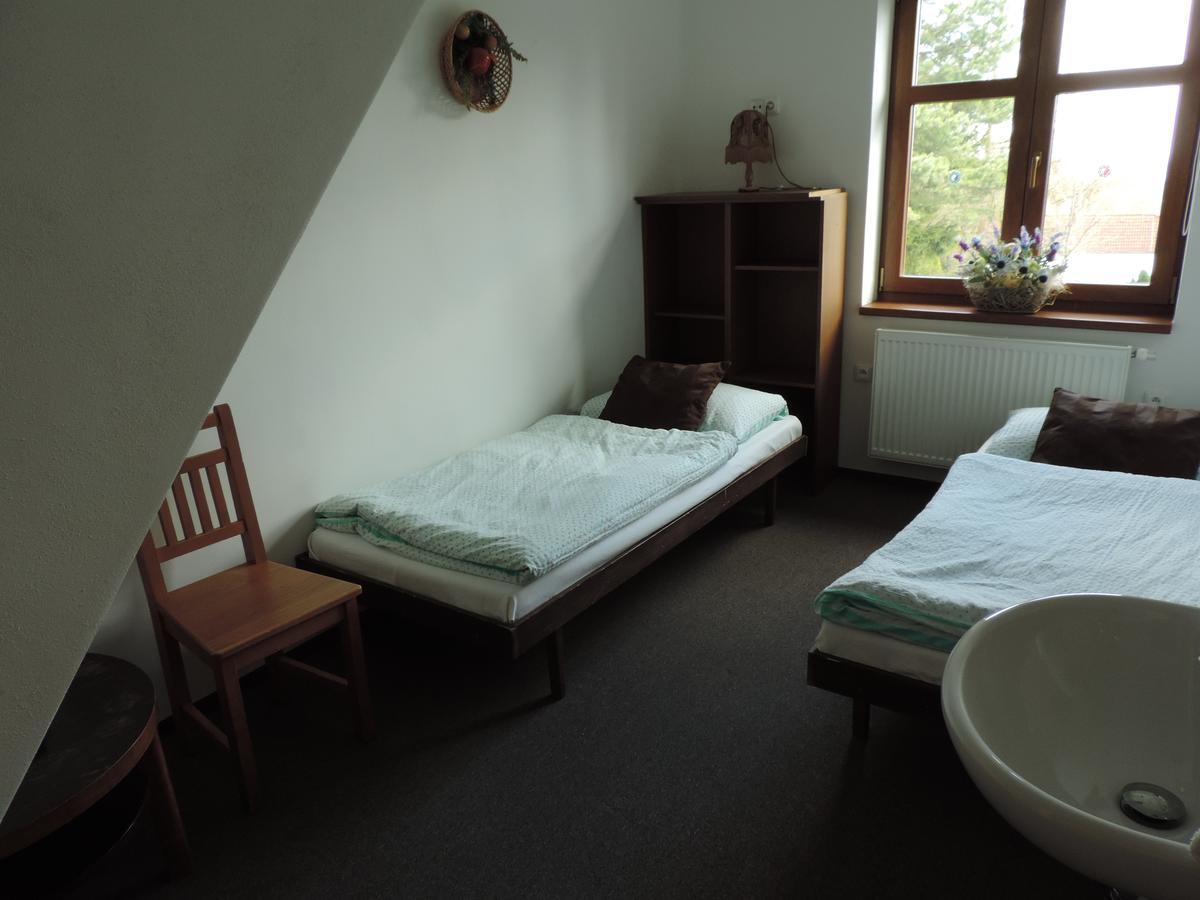 Ubytovací hostinec Na Skalách Budislav  Esterno foto